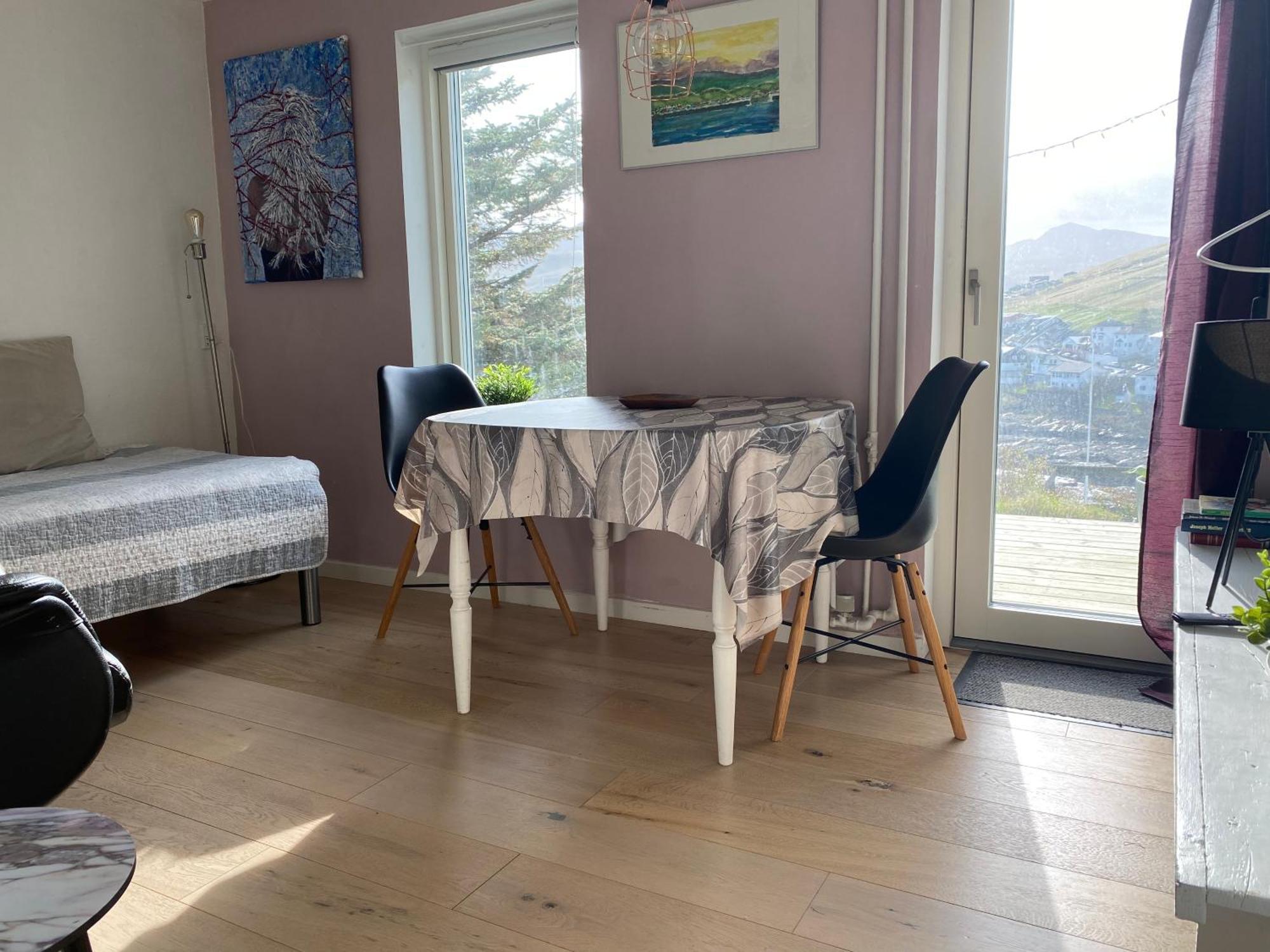 Cosy Apartment Kvivik Bagian luar foto
